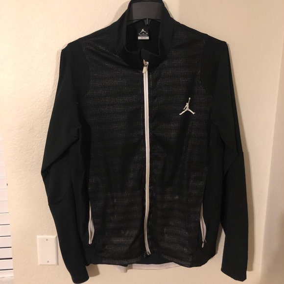 Nike Other - Nike runners jacket